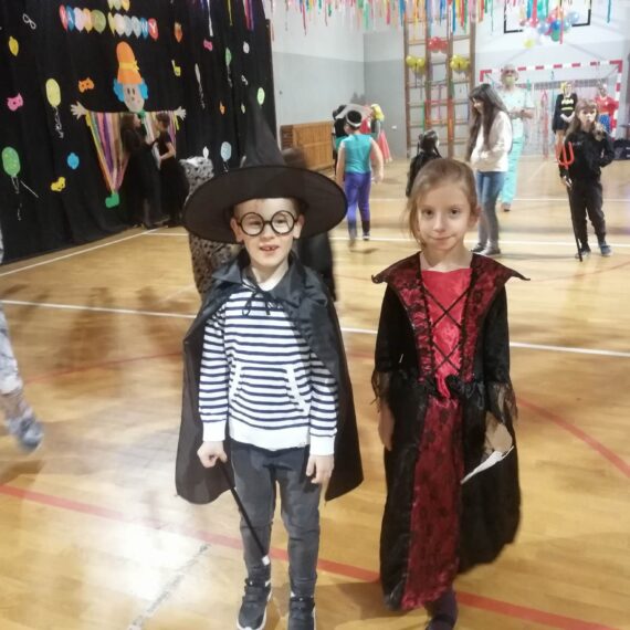 325369060_1248362879107070_6479519130359290100_n