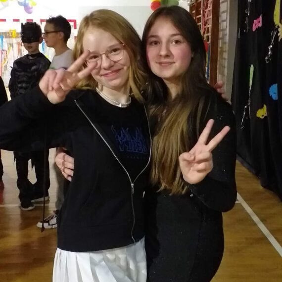 received_717593109746830