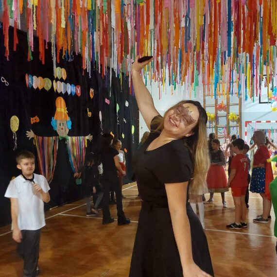 received_718734613115374